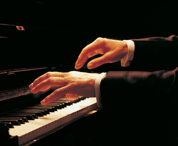 Instituto dos Meninos Cantores de Petrópolis oferece concerto de piano gratuito