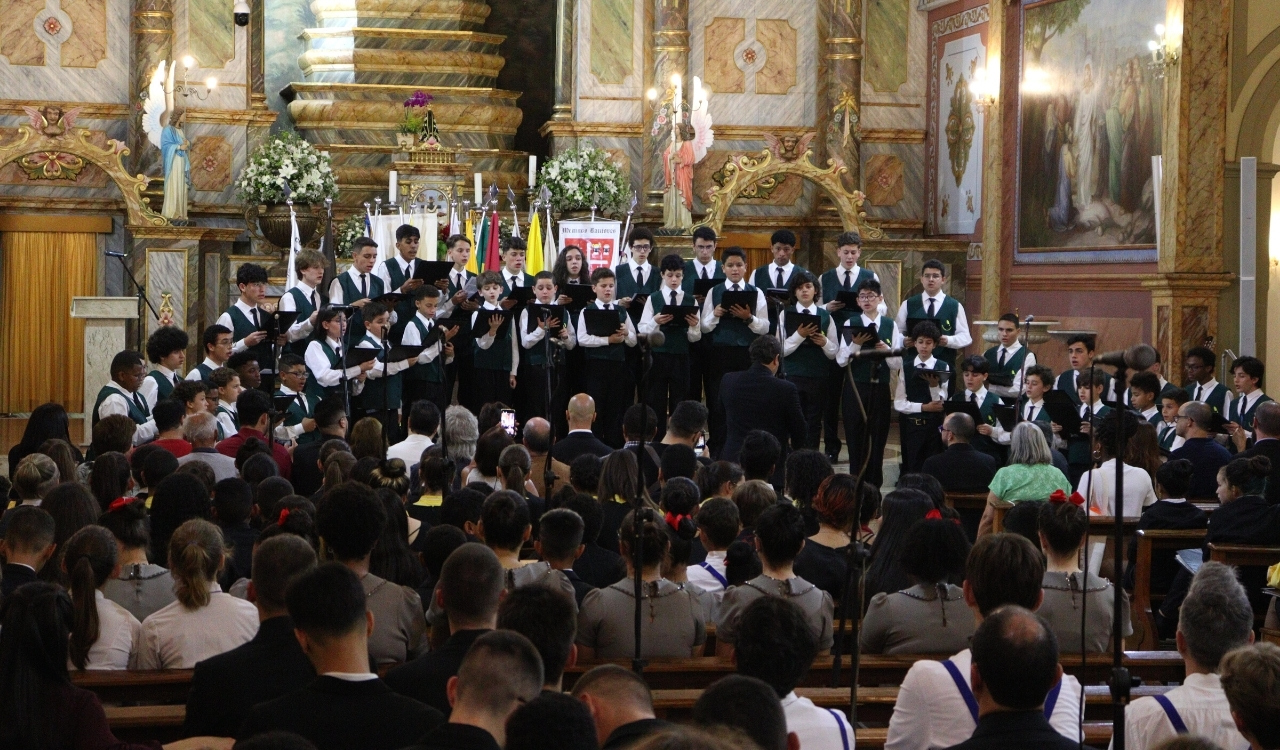 Reunidos em Congresso, Canarinhos cantam alegria da vida afeiçoada pelo Evangelho