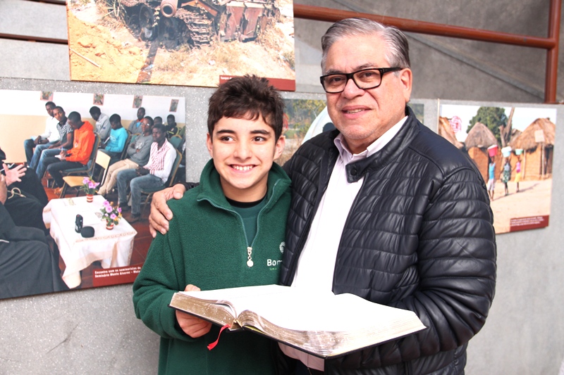 Dia dos Pais no Bom Jesus Escola Especial, em Campo Largo (PR)