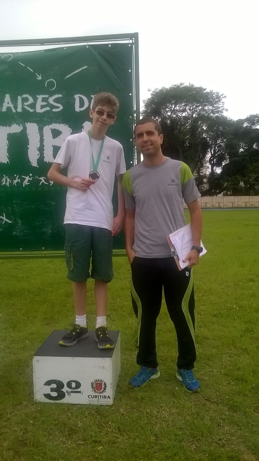 Matheus Sperka: bronze nos 100m com barreiras pré-infantil masculino dos Jogos Escolares de Curitiba