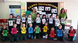 Tempo Franciscano: homenagem a quem ilumina o caminho do saber